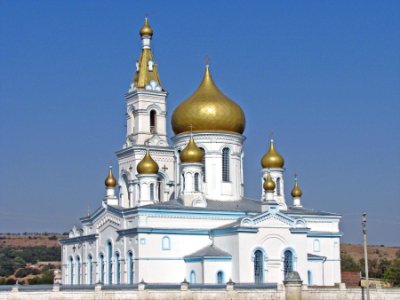 Церкви